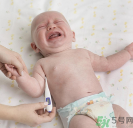 幼兒急疹怎么護(hù)理？ 幼兒急疹的幾大癥狀？