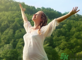 孕婦濕氣重怎么辦？孕婦濕氣重的表現(xiàn)癥狀？