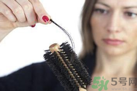 生完寶寶掉頭發(fā)怎么辦？生完寶寶掉頭發(fā)原因？