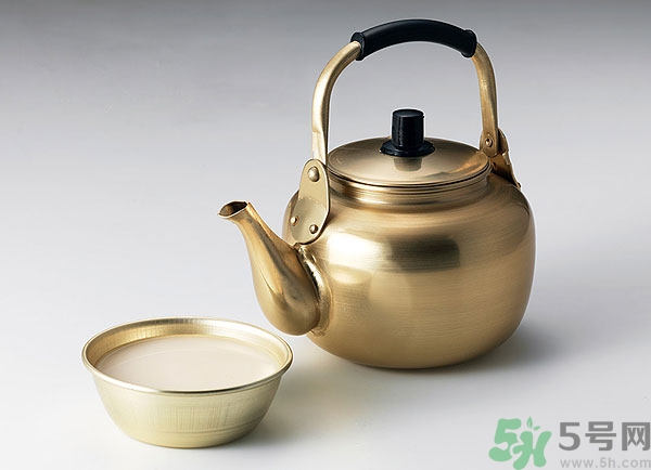 喝糯米酒能豐胸嗎？喝米酒能護(hù)膚嗎？