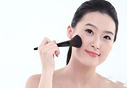 bb霜能涂在眼睛周圍嗎？bb霜涂在眼睛周圍有什么害處？