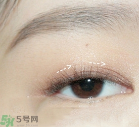 戴眼鏡怎么化妝？眼鏡妝怎么畫