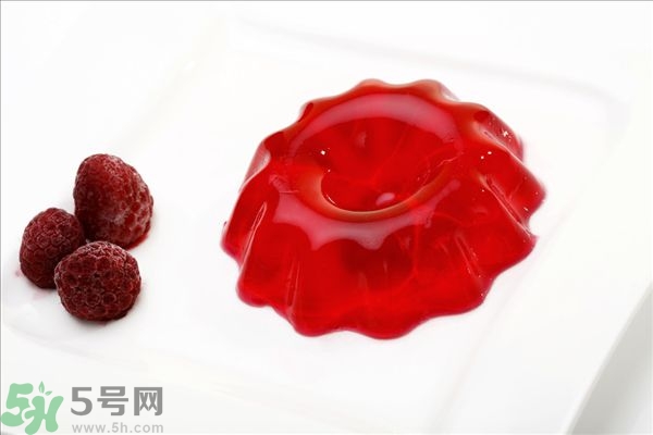 寶寶咳嗽能吃果凍嗎？寶寶多大可以吃果凍？