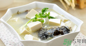 孕婦喝鯽魚湯有什么好處？孕婦喝鯽魚湯的功效與作用