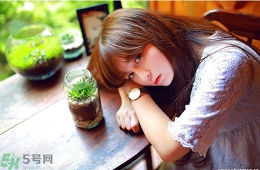 美瞳怎么分左右眼？戴美瞳能睡覺嗎？