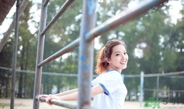 13歲女生平胸怎么辦？13歲女生平胸正常嗎？