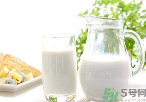 帶狀皰疹可以喝牛奶嗎？帶狀皰疹喝牛奶好不好？