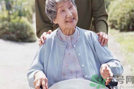 帕金森的易發(fā)人群有哪些？如何預(yù)防帕金森？