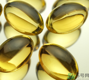 魚肝油可以補鈣嗎？魚肝油可以和鈣片一起吃嗎？