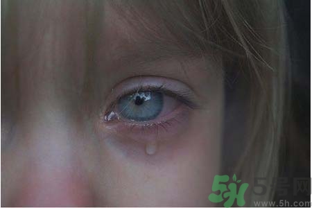 睡覺時流眼淚是怎么回事？如何保護(hù)眼睛？