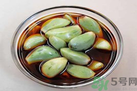  醋泡大蒜對健康有什么影響？醋泡大蒜的做法是什么？