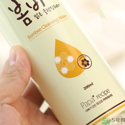 春雨卸妝水好用嗎？春雨卸妝水怎么使用？