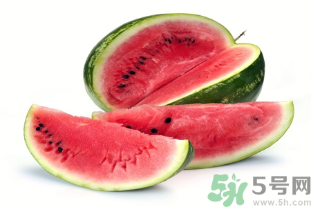 口腔潰瘍可以吃西瓜嗎？口腔潰瘍能不能吃西瓜？