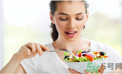 秋季如何保養(yǎng)腸胃？秋季吃什么對腸胃好？