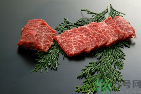 過(guò)敏性鼻炎可以吃牛肉嗎？過(guò)敏性鼻炎能不能吃牛肉？
