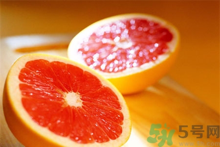 過敏性鼻炎可以吃葡萄柚嗎？過敏性鼻炎能不能吃葡萄柚？