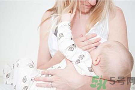如何預防女性乳頭痛？女性需注意乳房的哪些問題？