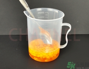 潤唇膏怎么做？潤唇膏自制方法