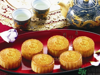 糖尿病人可以吃月餅嗎？糖尿病人吃月餅注意事項