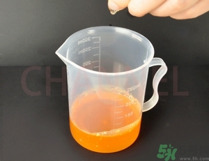 潤唇膏怎么做？潤唇膏自制方法