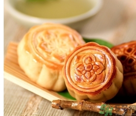 月餅可以用微波爐烤嗎？怎么用微波爐做月餅？