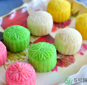 冰皮月餅放冰箱變硬怎么回事？冰皮月餅放冷藏還是冷凍？？