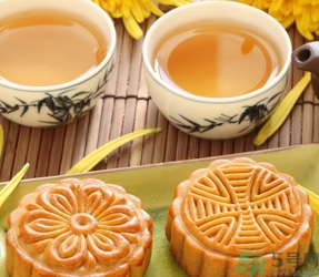 月餅一次吃多少比較好？月餅吃多了會怎樣？