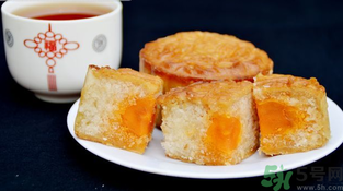 月餅吃多了會怎么樣？哪些人不宜吃月餅？