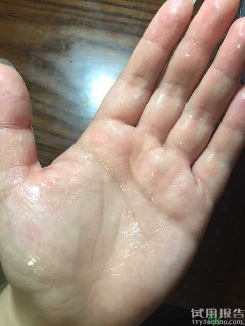 春雨和水光面膜哪個好？春雨面膜和水光面膜哪個好？