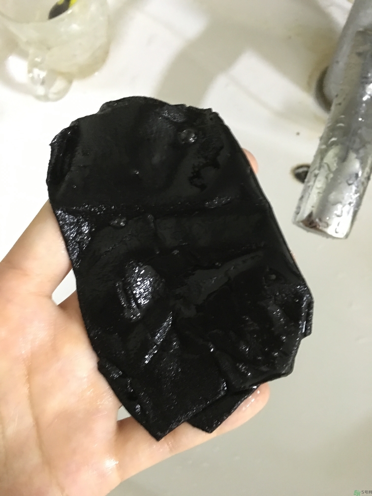 春雨和水光面膜哪個好？春雨面膜和水光面膜哪個好？