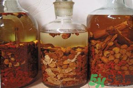 藥酒的好處有哪些？長期喝藥酒的好處有什么？