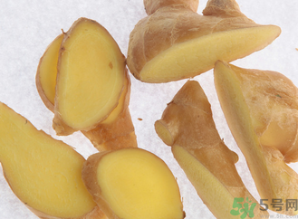 產(chǎn)后脫發(fā)吃什么好?治療產(chǎn)后脫發(fā)的小偏方 產(chǎn)后脫發(fā)吃什么好?治療產(chǎn)后脫發(fā)的小偏方
