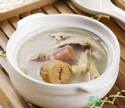 產(chǎn)后脫發(fā)吃什么好?治療產(chǎn)后脫發(fā)的小偏方 產(chǎn)后脫發(fā)吃什么好?治療產(chǎn)后脫發(fā)的小偏方