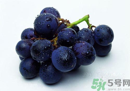 吃葡萄要吐皮嗎？吃葡萄皮好不好？