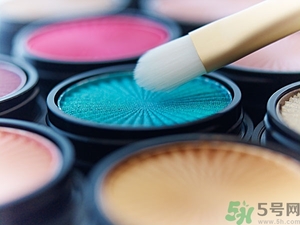 眼影可以當(dāng)眉粉用嗎？眼影可以當(dāng)鼻影用嗎？