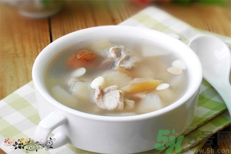 麥冬泡水喝的功效有哪些？麥冬泡水有什么禁忌？