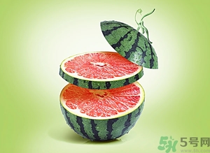 凍成冰的西瓜能吃嗎？吃西瓜拉肚子是怎么回事？