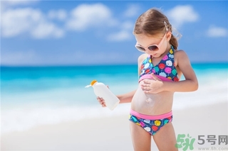 夏天涂防曬霜有用嗎？吃什么防曬又美白？