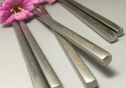 合金筷子用的什么材料？合金筷子和不銹鋼筷子哪個(gè)好？