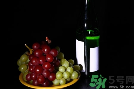 紅酒開瓶器怎么用？沒有開瓶器怎么開紅酒？