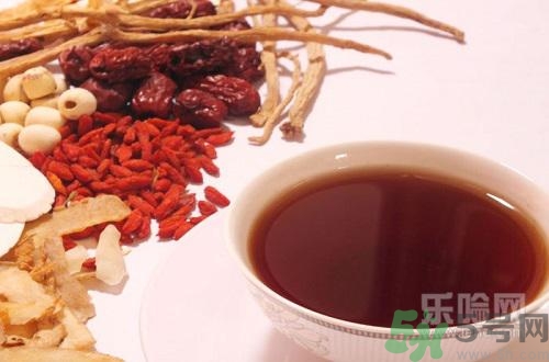 黃芪當歸可以泡水喝嗎？黃芪當歸泡水喝有什么功效？