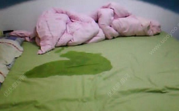 15歲男孩為什么會尿床？15歲男孩尿床怎么治療？