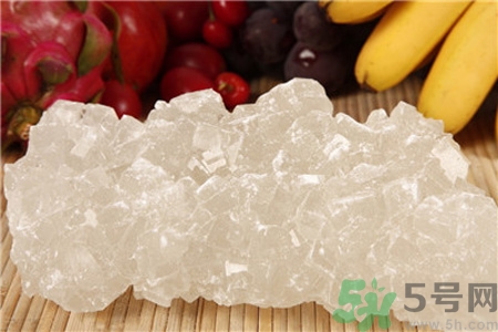 冰糖和白糖紅糖有什么區(qū)別？冰糖和普通糖有什么區(qū)別？