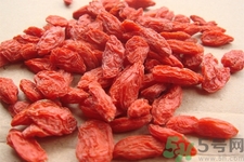 枸杞子泡酒可以壯陽嗎？枸杞子泡酒有副作用嗎？