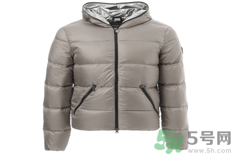 羽絨服日常如何保養(yǎng)？羽絨服局部清潔的方法有哪些？