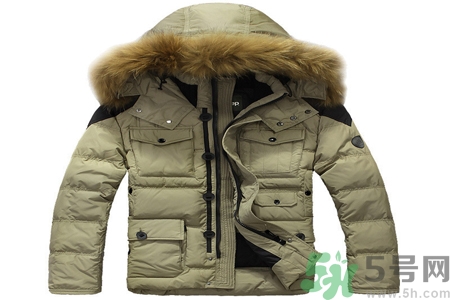 羽絨服日常如何保養(yǎng)？羽絨服局部清潔的方法有哪些？