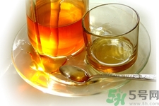 早晨空腹喝蜂蜜水好嗎？蜂蜜水什么時候喝好？