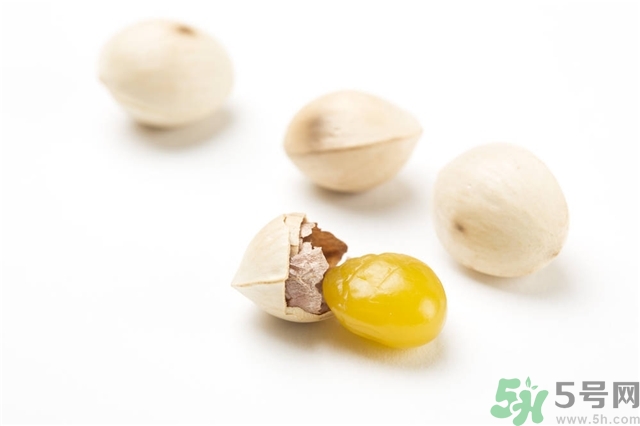 新鮮的白果怎么吃最好且有營養(yǎng)？白果怎么吃不會(huì)中毒？