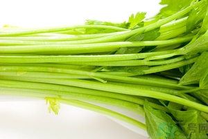 芹菜汁能去斑嗎？芹菜汁可以做面膜嗎？
