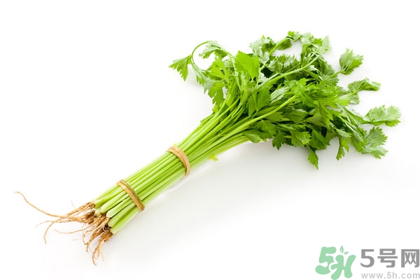 芹菜汁能去斑嗎？芹菜汁可以做面膜嗎？